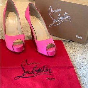 Pink Christian Louboutin pumps ! Size 39!